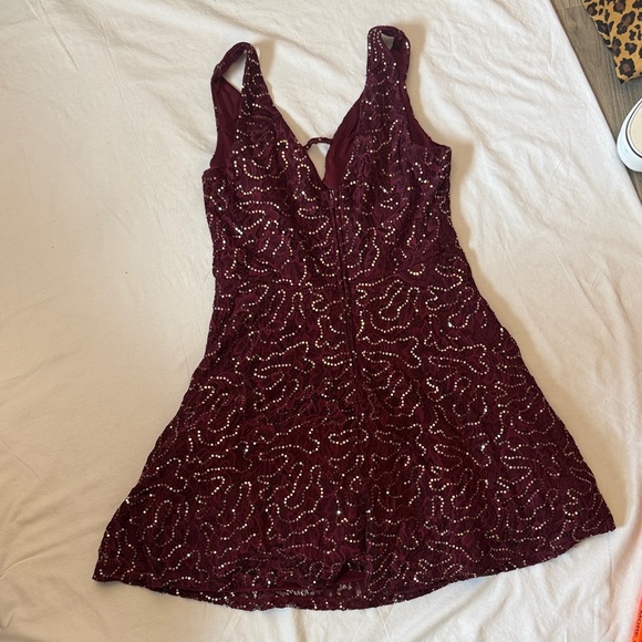 City Triangles Burgundy Sequin Fit-and-Flare prom Midi Dress - Picture 8 of 9